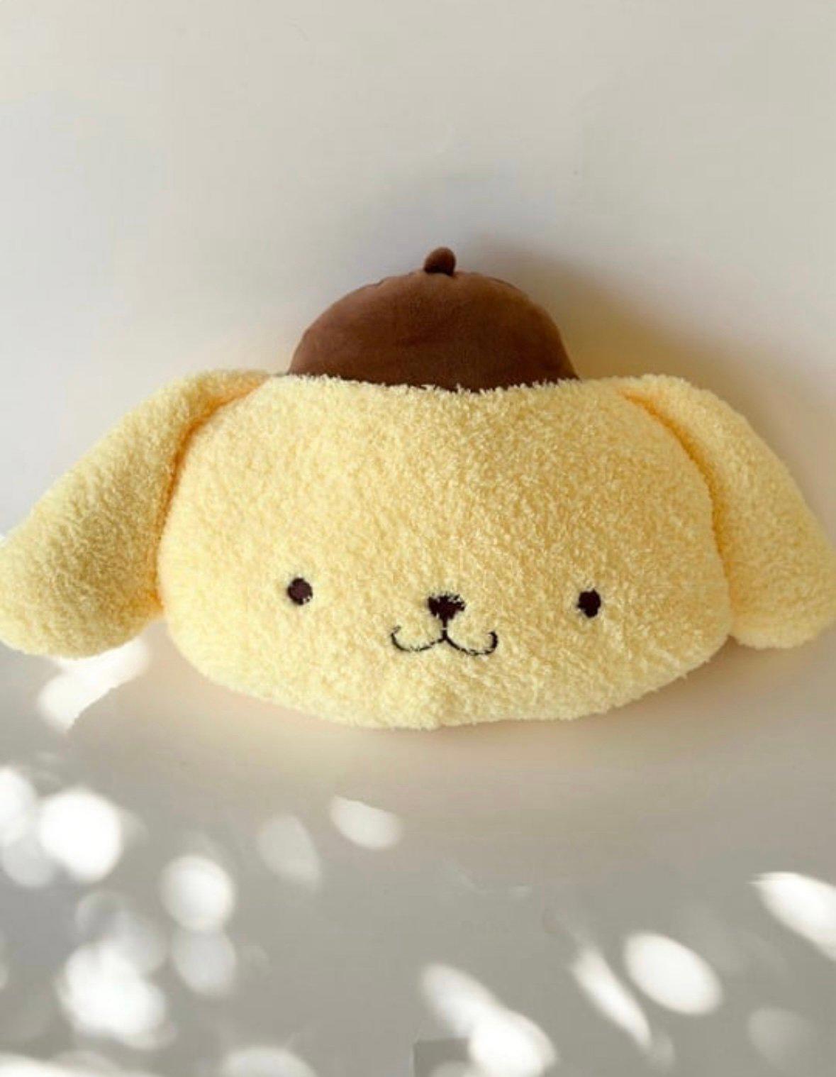 2 pcs of pompompurin car pillow/headrest