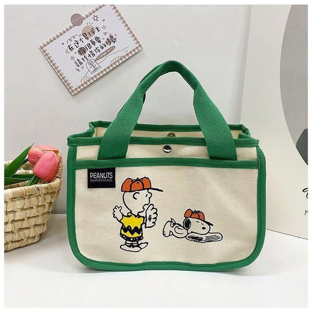 Green Snoopy hand bag /storage bag