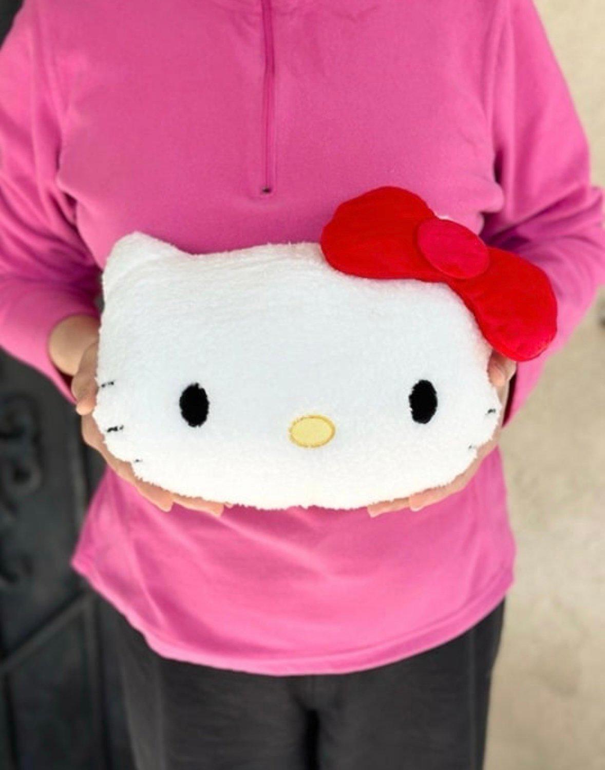 2 pcs of Hello Kitty Car Pillow/headrest