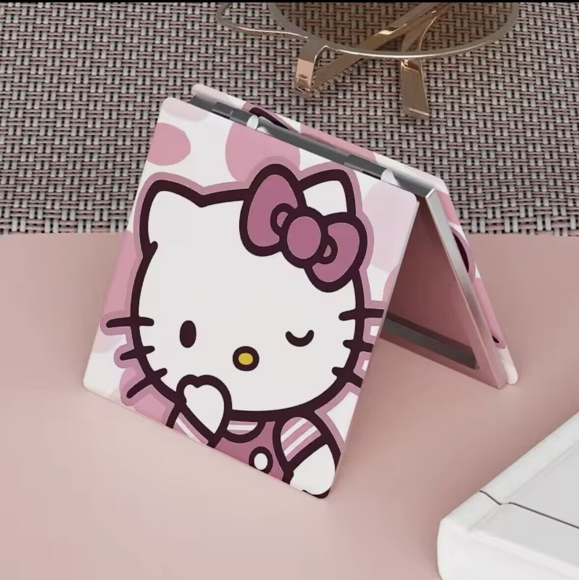 Portable Dual Side Hello Kitty Compact Mirror Sanrio Compact Mirror