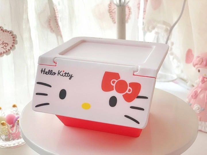 White Hello Kitty Desktop storage chest