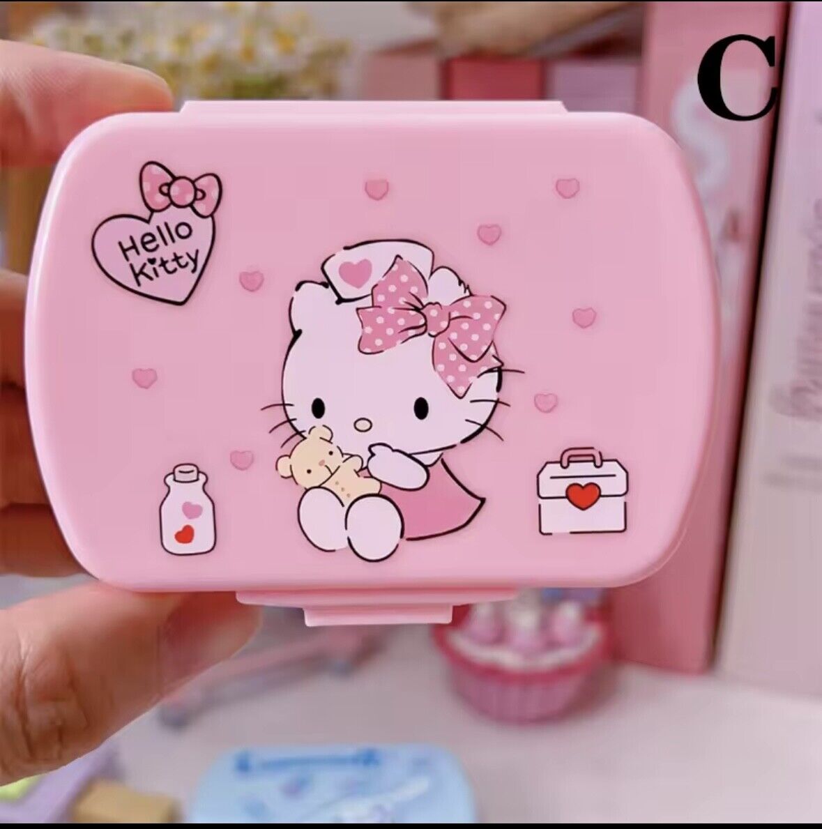 1PC Hello Kitty Pill Case Medicine Case Travel Pill Organizer 6 Compartments